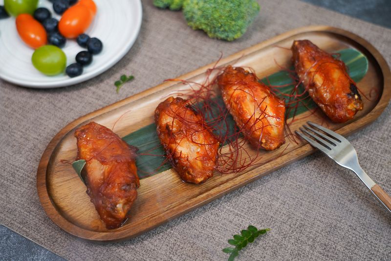 Garlic Parmesan Wings from Wing Snob